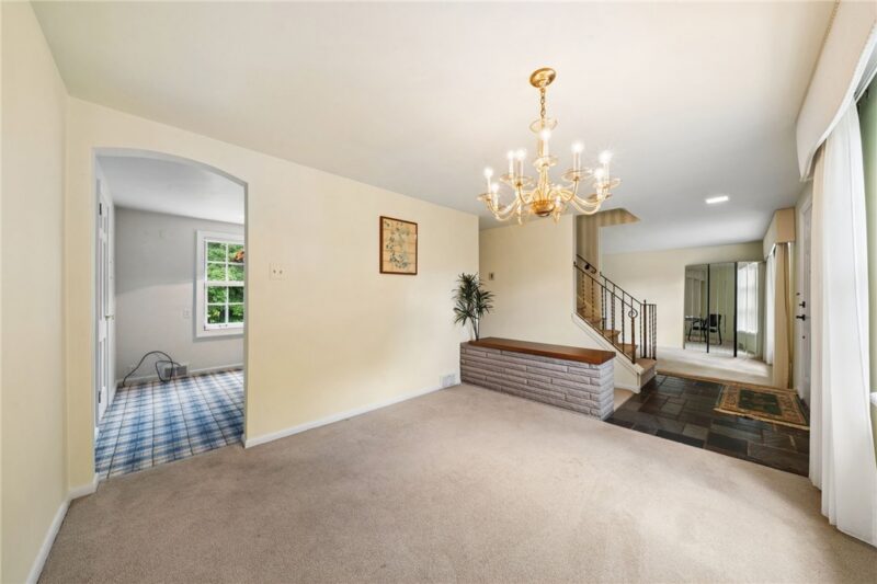 260 CHERRY LANE — photo 3