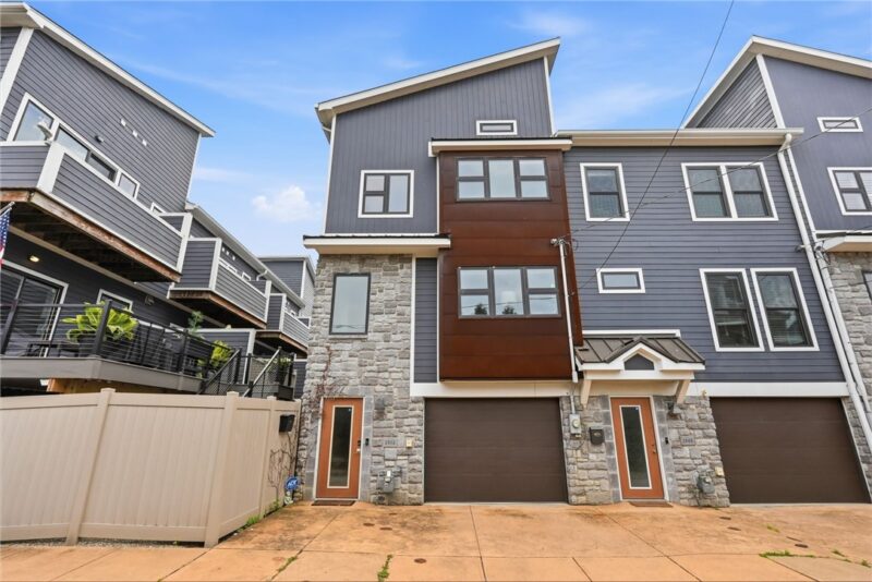2652 Larkins Way — photo 2