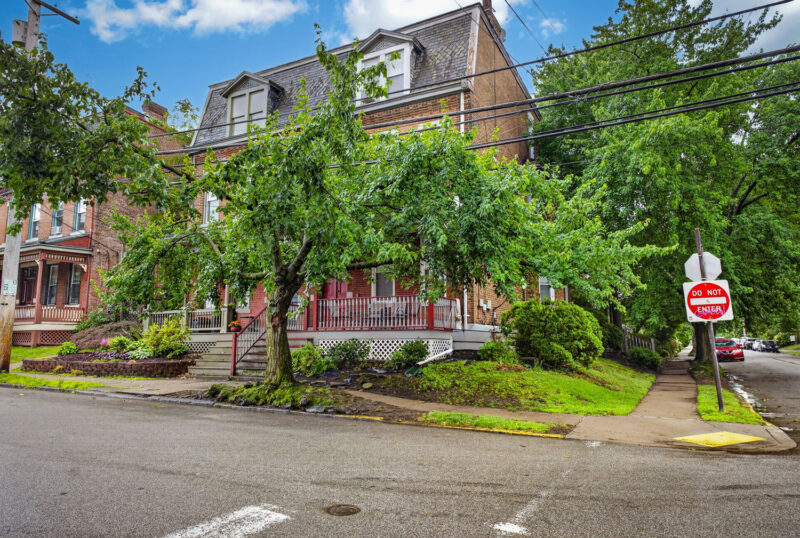 5972 Alder STREET — photo 3