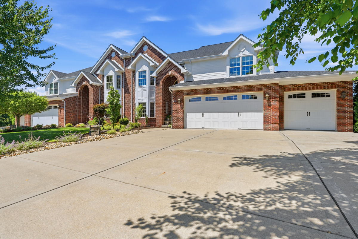 3264 Long Meadow Drive — photo 1