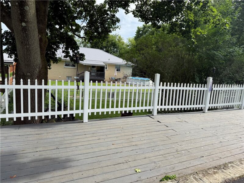 105 W Clen Moore BOULEVARD — photo 3