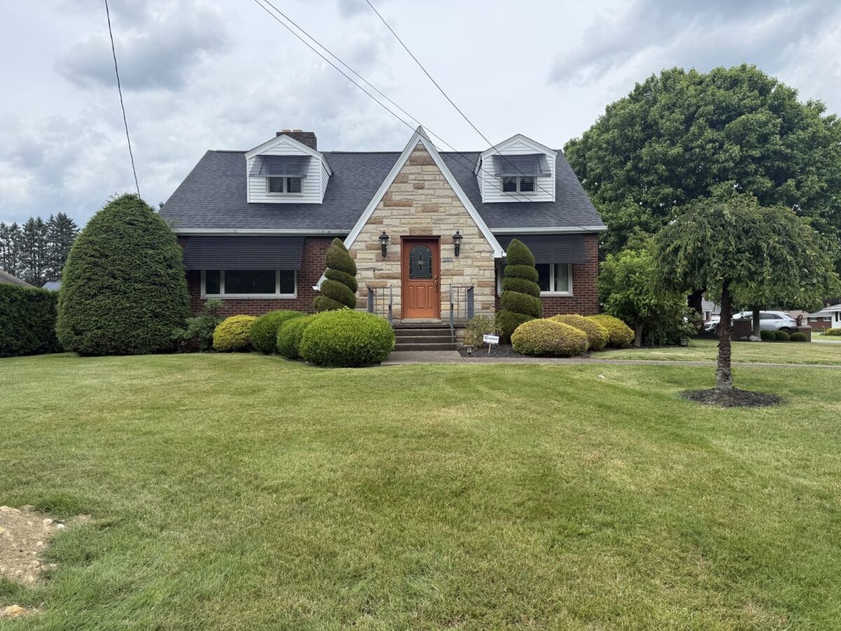 102 W Fairmont AVENUE — photo 1
