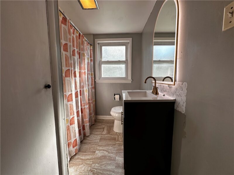 604 Centennial St — photo 8