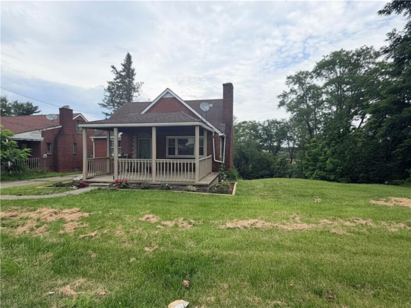 1166 N Main St — photo 3