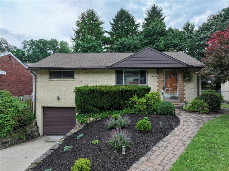 5229 Colewood Dr