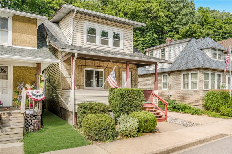 293 Lexington Ct — photo 2