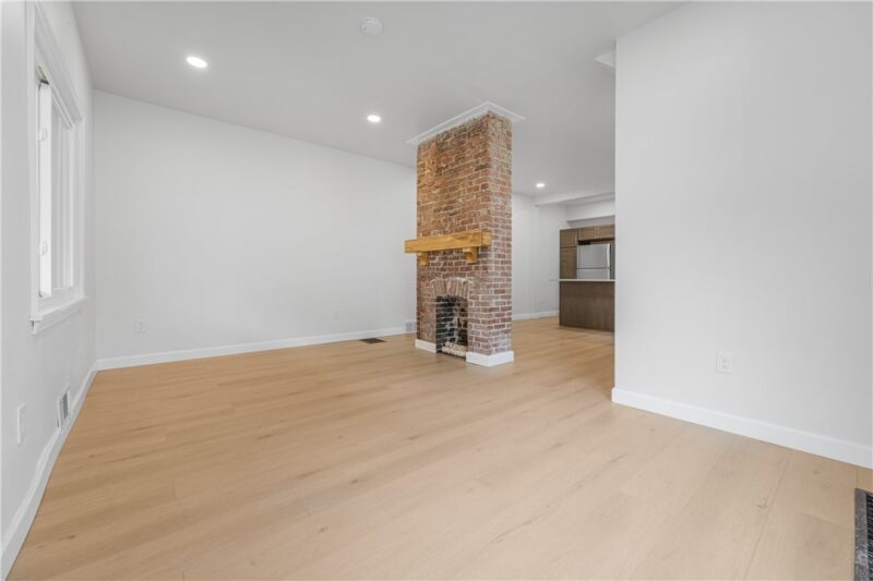 293 Lexington Ct — photo 5