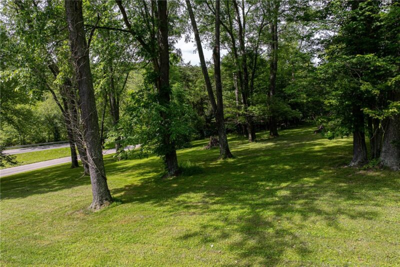 60 Woodrow Dr — photo 3