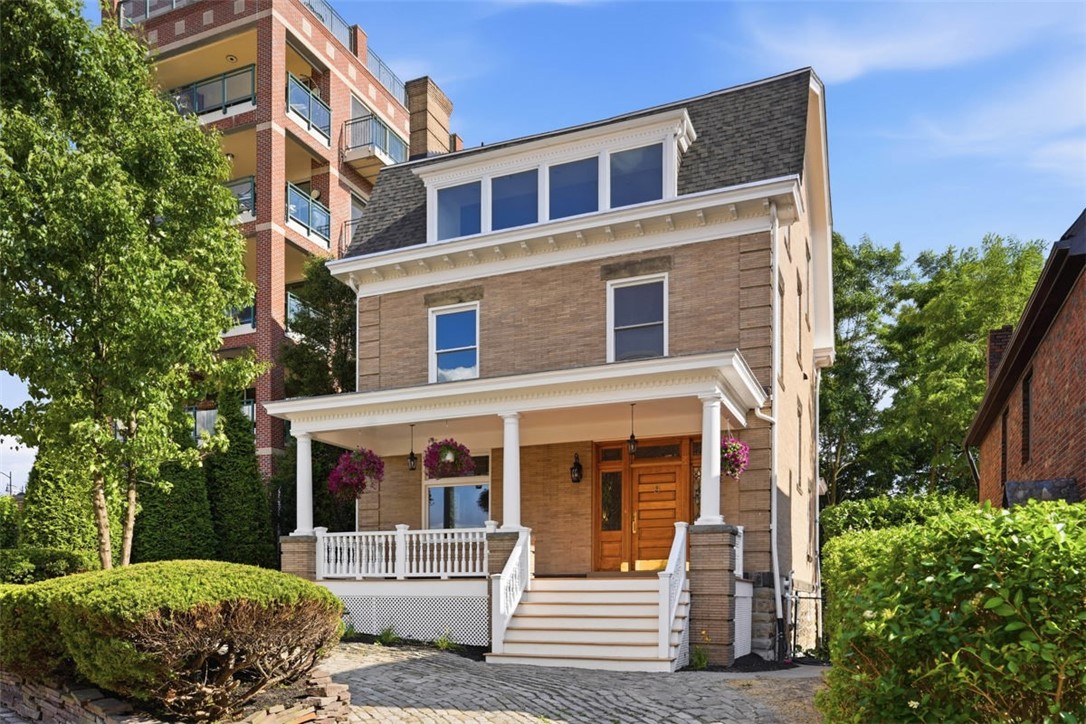 515 Grandview Ave — photo 1