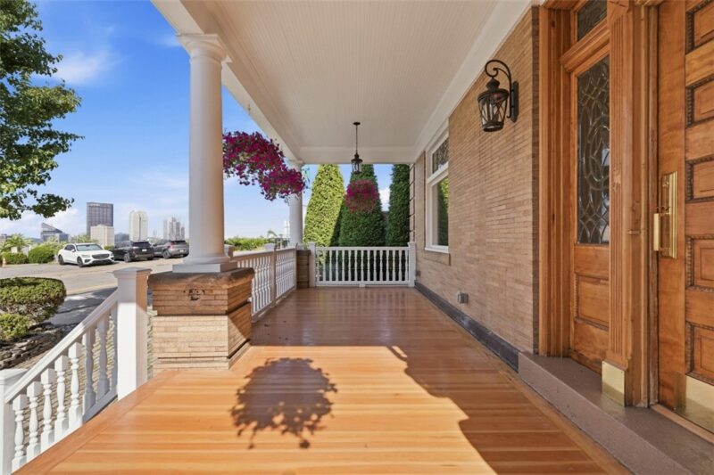 515 Grandview Ave — photo 3