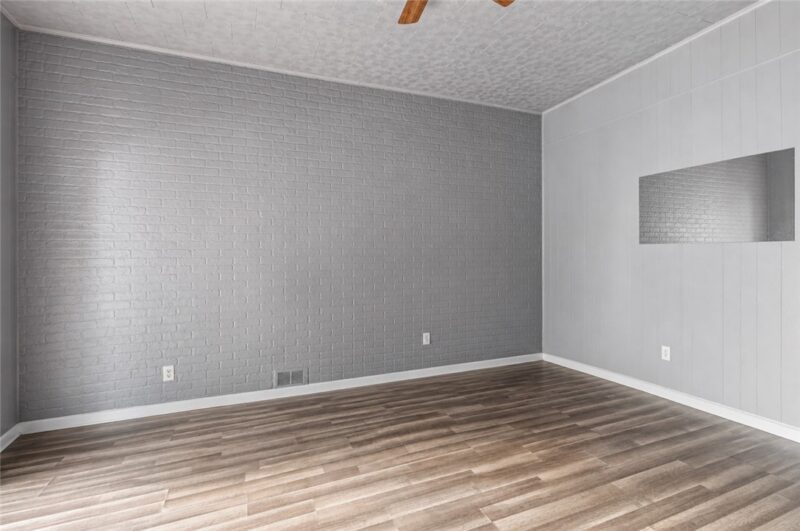 1111 Soles St — photo 2