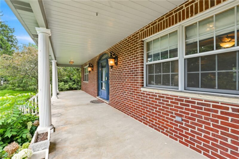 413 Stadium Dr — photo 4