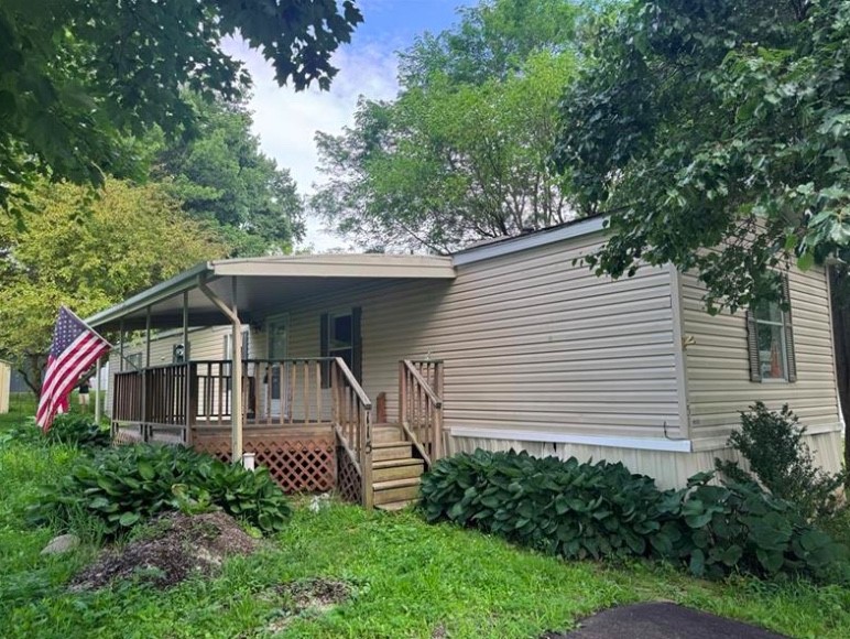 115 Woodview Drive — photo 1