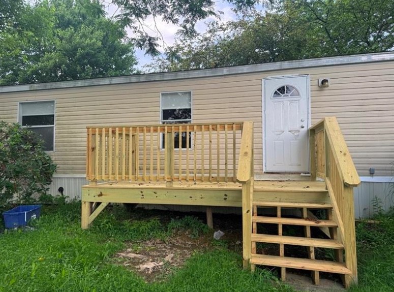 115 Woodview Drive — photo 2