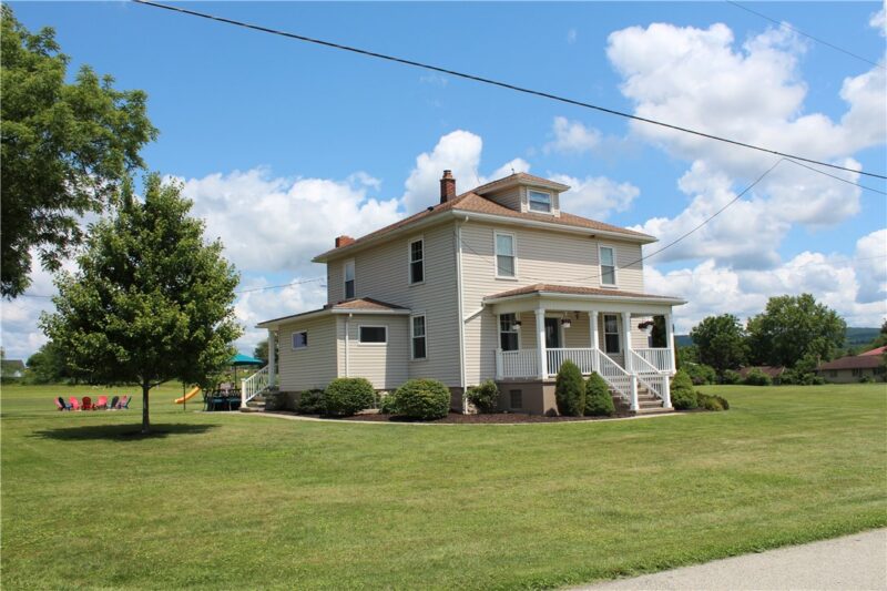 126 Uschak Rd — photo 2