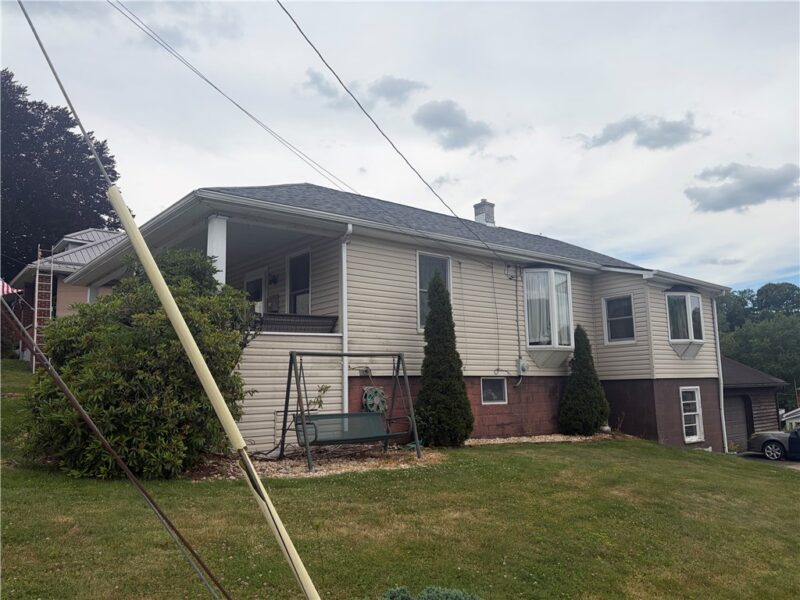 202 Broadway St — photo 2