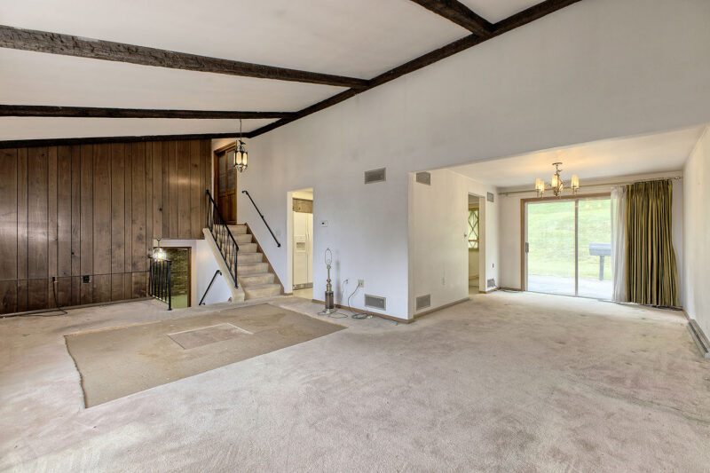 177 S Thompson Lane — photo 7