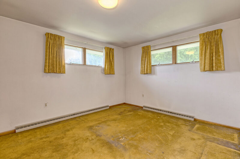 177 S Thompson Lane — photo 8