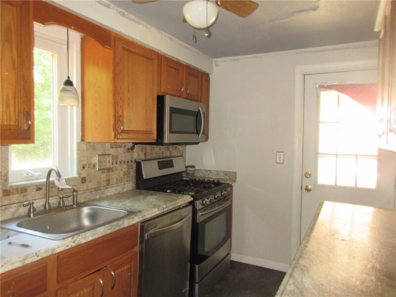 110 Logan Rd — photo 5