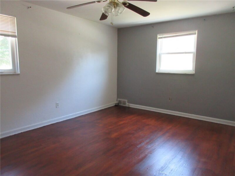 110 Logan Rd — photo 7