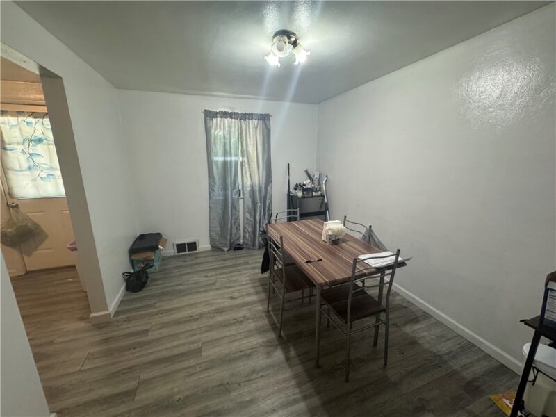 445-447 Idlewood Rd — photo 4