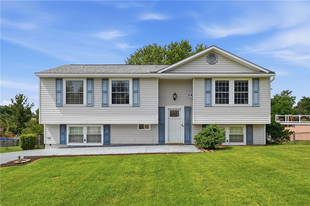 113 Cranbrooke Dr — photo 1