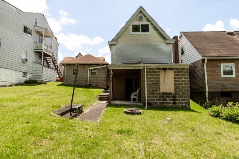 553 Foundry St — photo 5