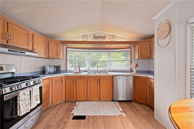 146 Wencliff lane — photo 3