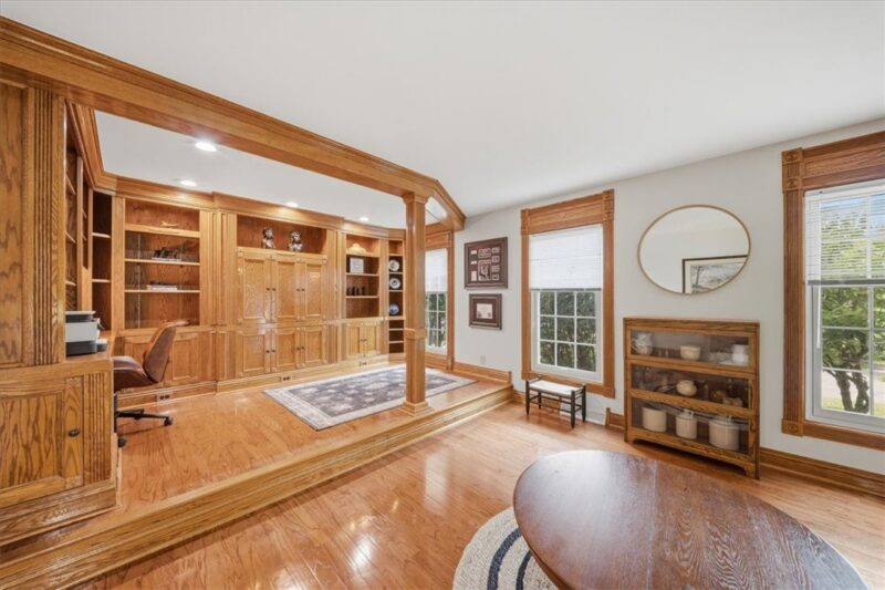 121 Northbrook Dr — photo 6