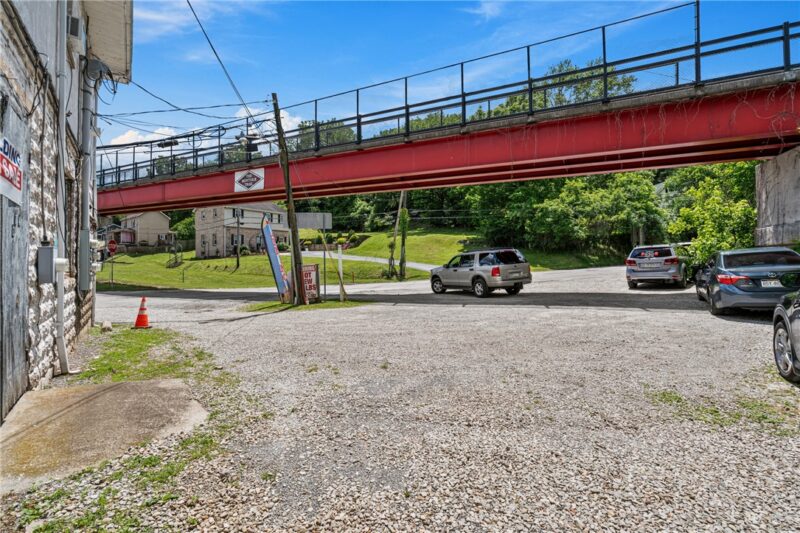 3772 Millers Run Rd — photo 4