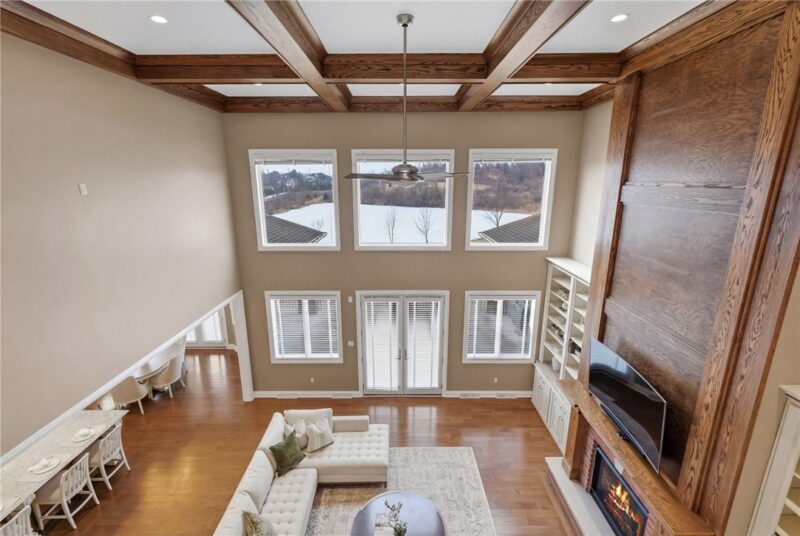 308 Sutherland Drive — photo 6