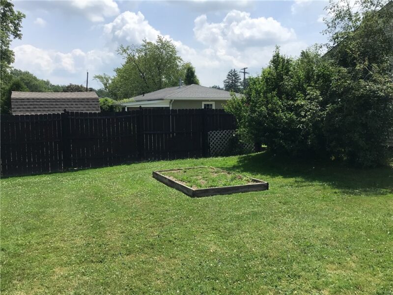 653 Spencer Ave — photo 5