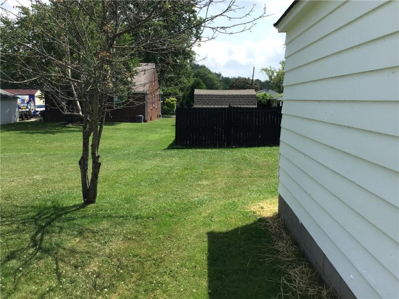 653 Spencer Ave — photo 6