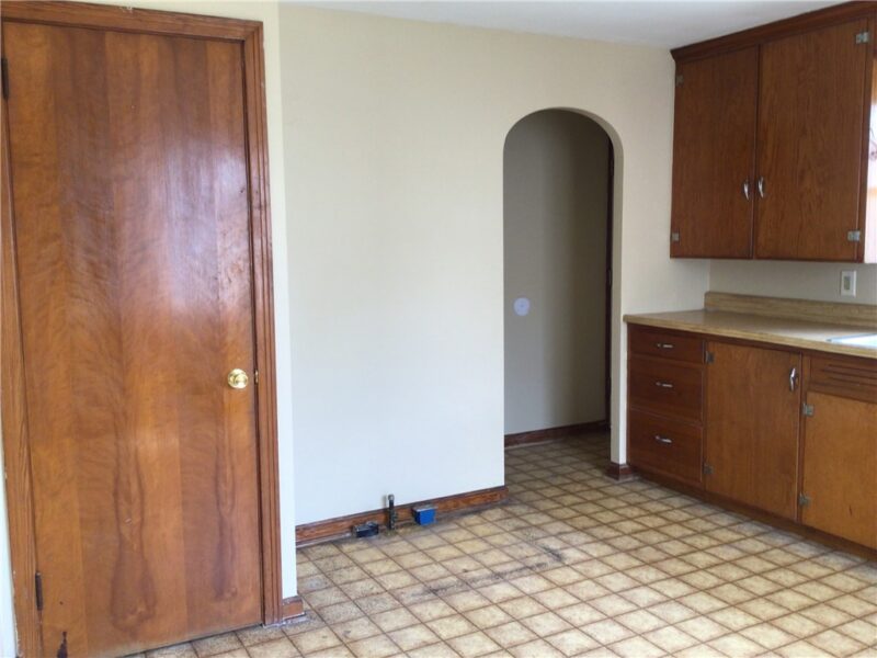 653 Spencer Ave — photo 7