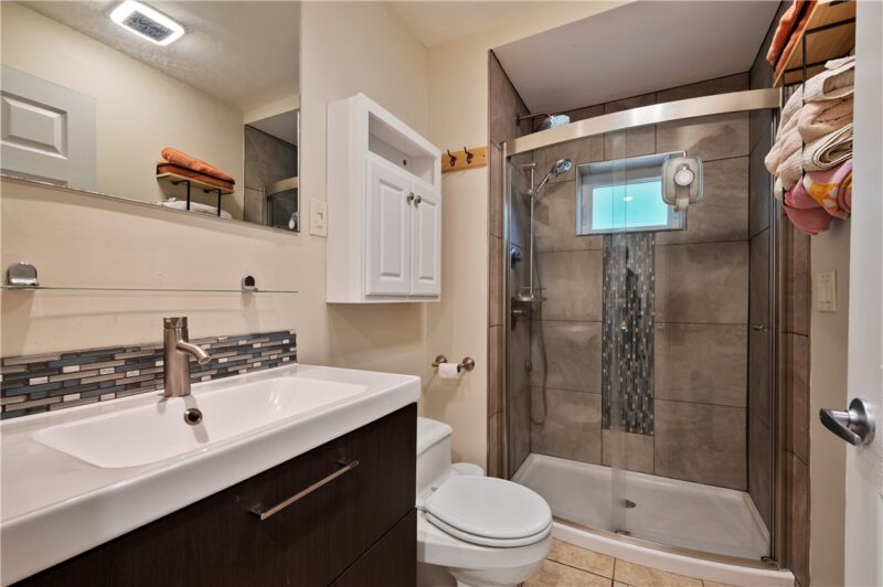 448 Seldon — photo 8