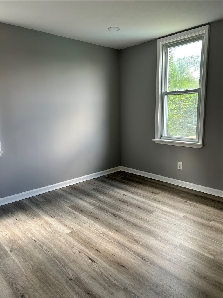 2438 Diehl Ave — photo 6