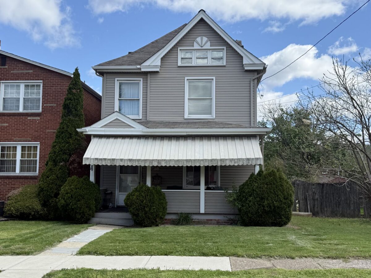 909 Fawcett AVENUE — photo 1
