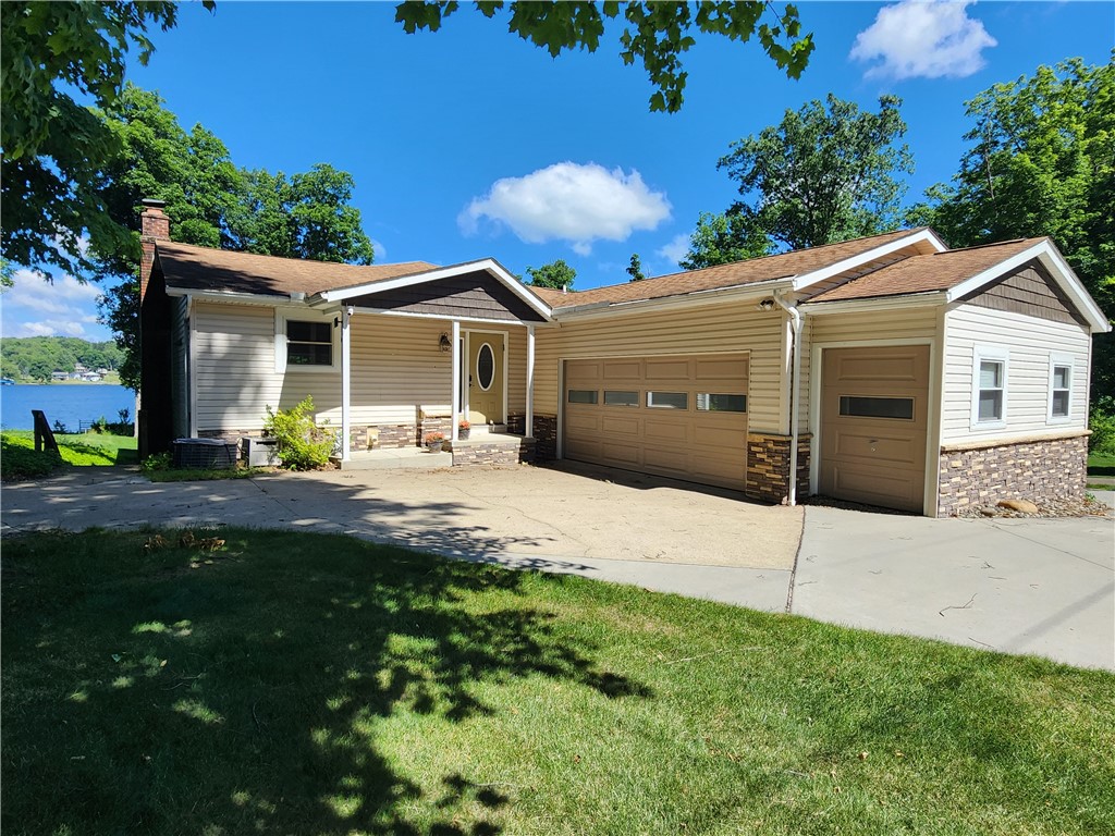 228 Latonka Dr — photo 1