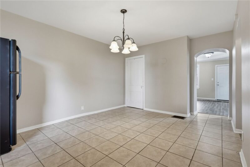621 WASHINGTON AVENUE — photo 4