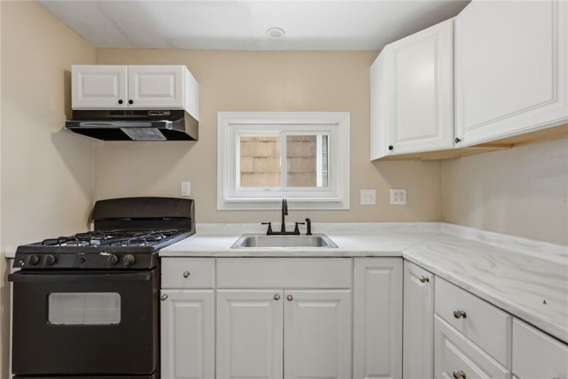 621 WASHINGTON AVENUE — photo 6