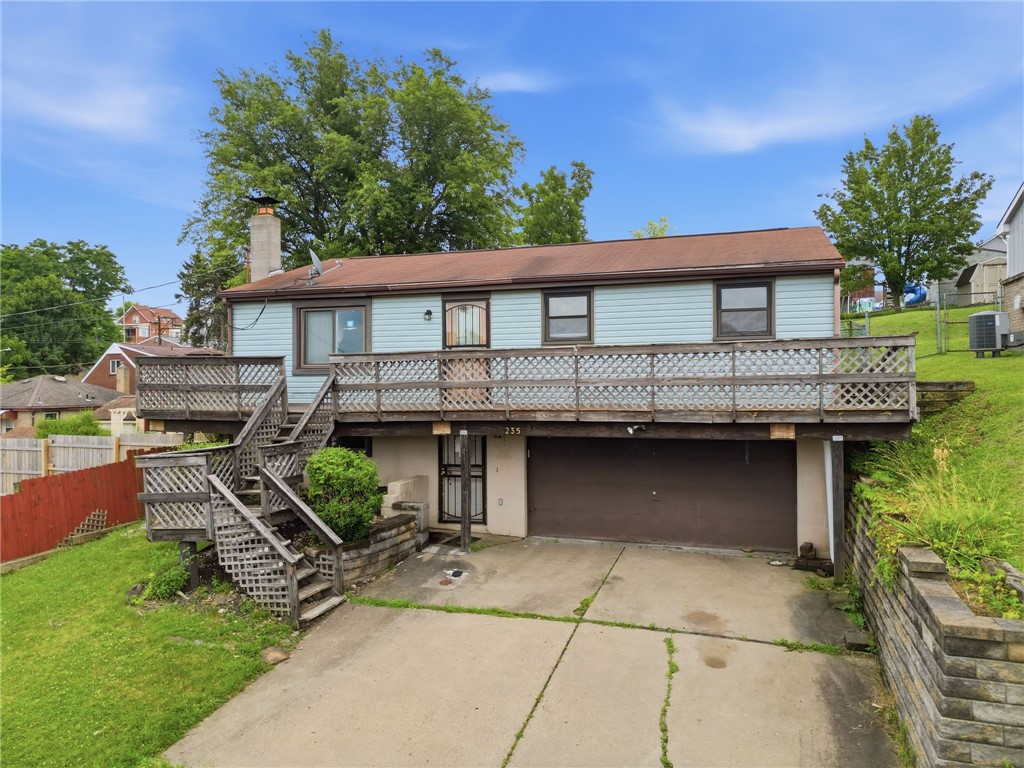 235 Grant Ave — photo 1