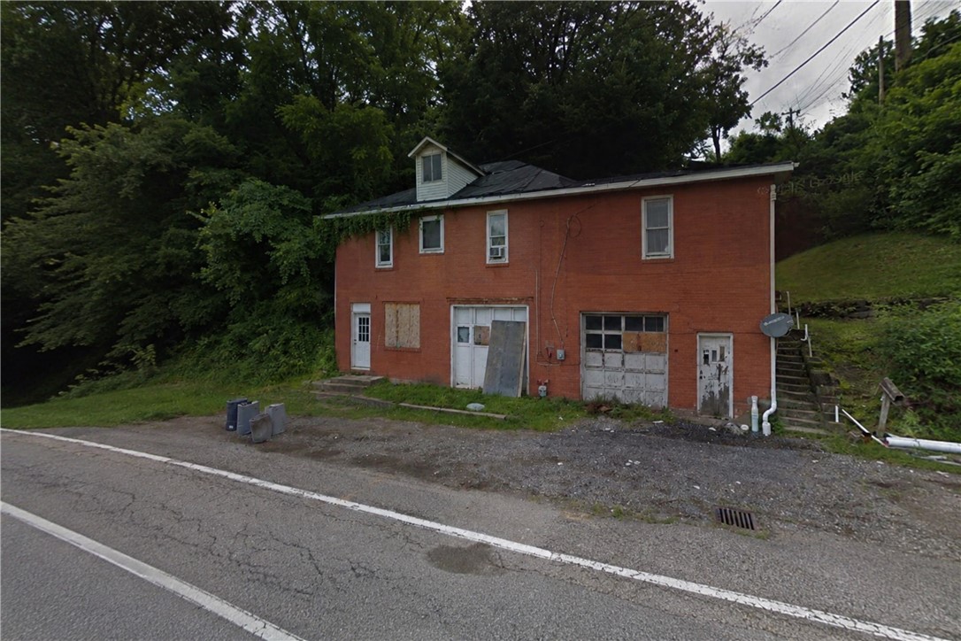 571 Main St — photo 1