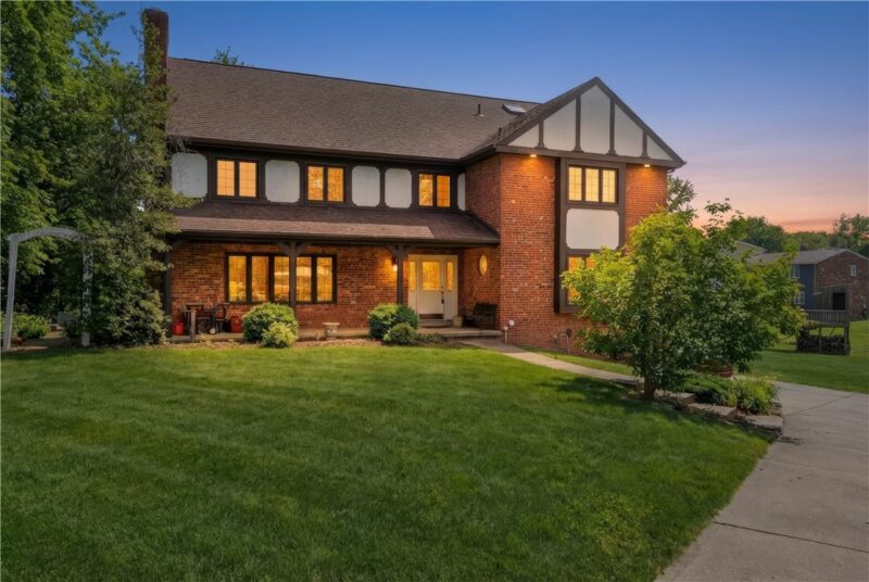 17 Grant Cir — photo 2