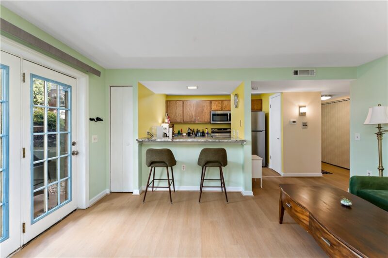 3266 Ward St 3 — photo 8