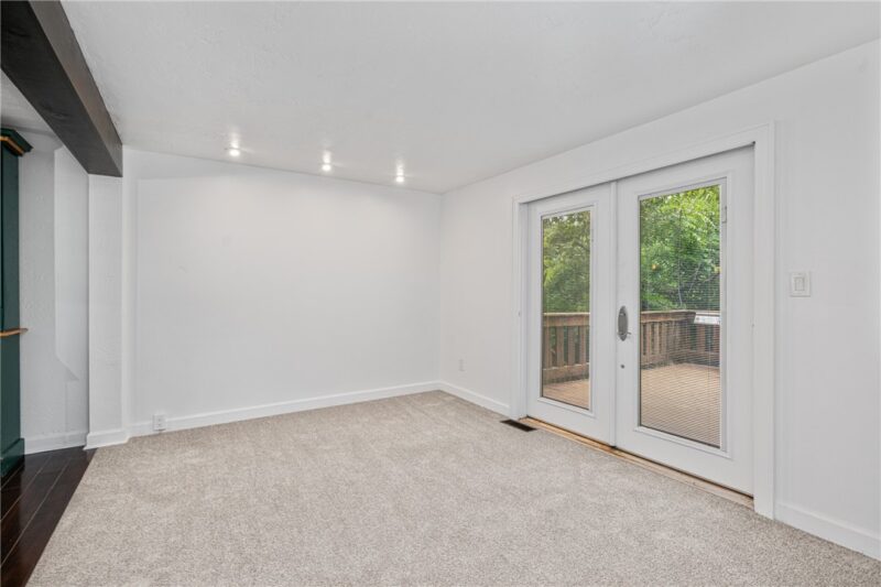 1120 Highland Ave — photo 8