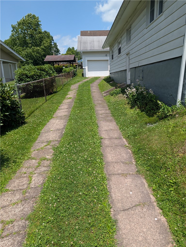 213 MCGILL AVE — photo 5
