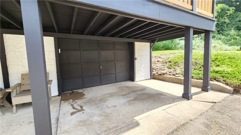 751 Naylor St — photo 2