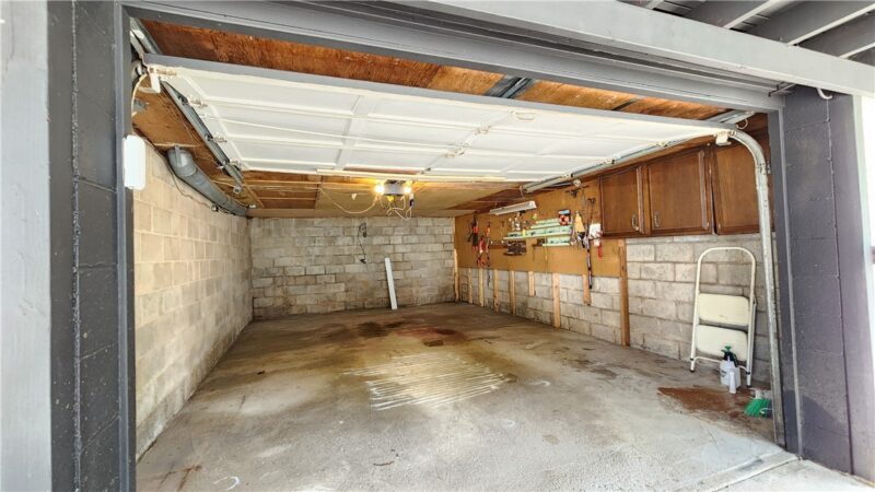 751 Naylor St — photo 3