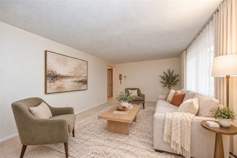 422 Woodrift Ln — photo 3