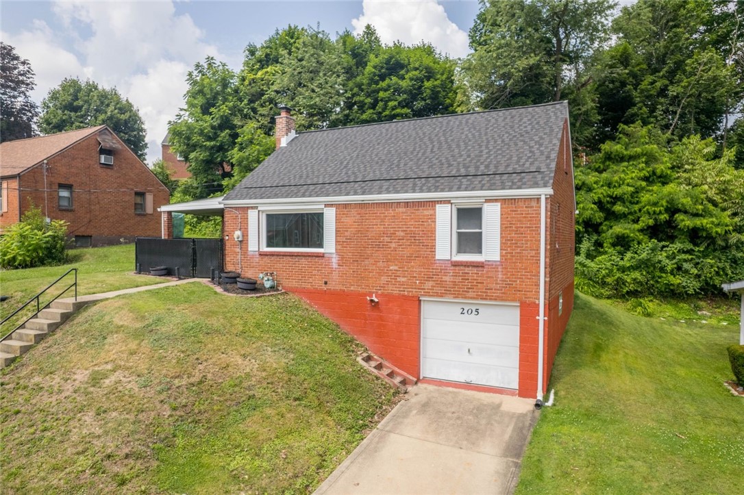 205 Maryellen Dr — photo 1